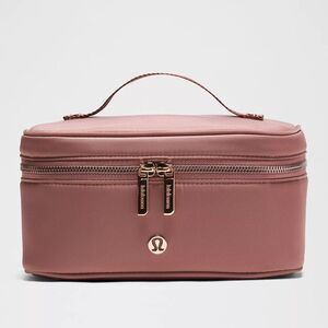 NWT 3.5L TRAVEL TOILETRY BAG 3.5L Red Clay/Sheer Oak Lululemon - Zip Makeup Case